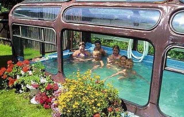 bus pool